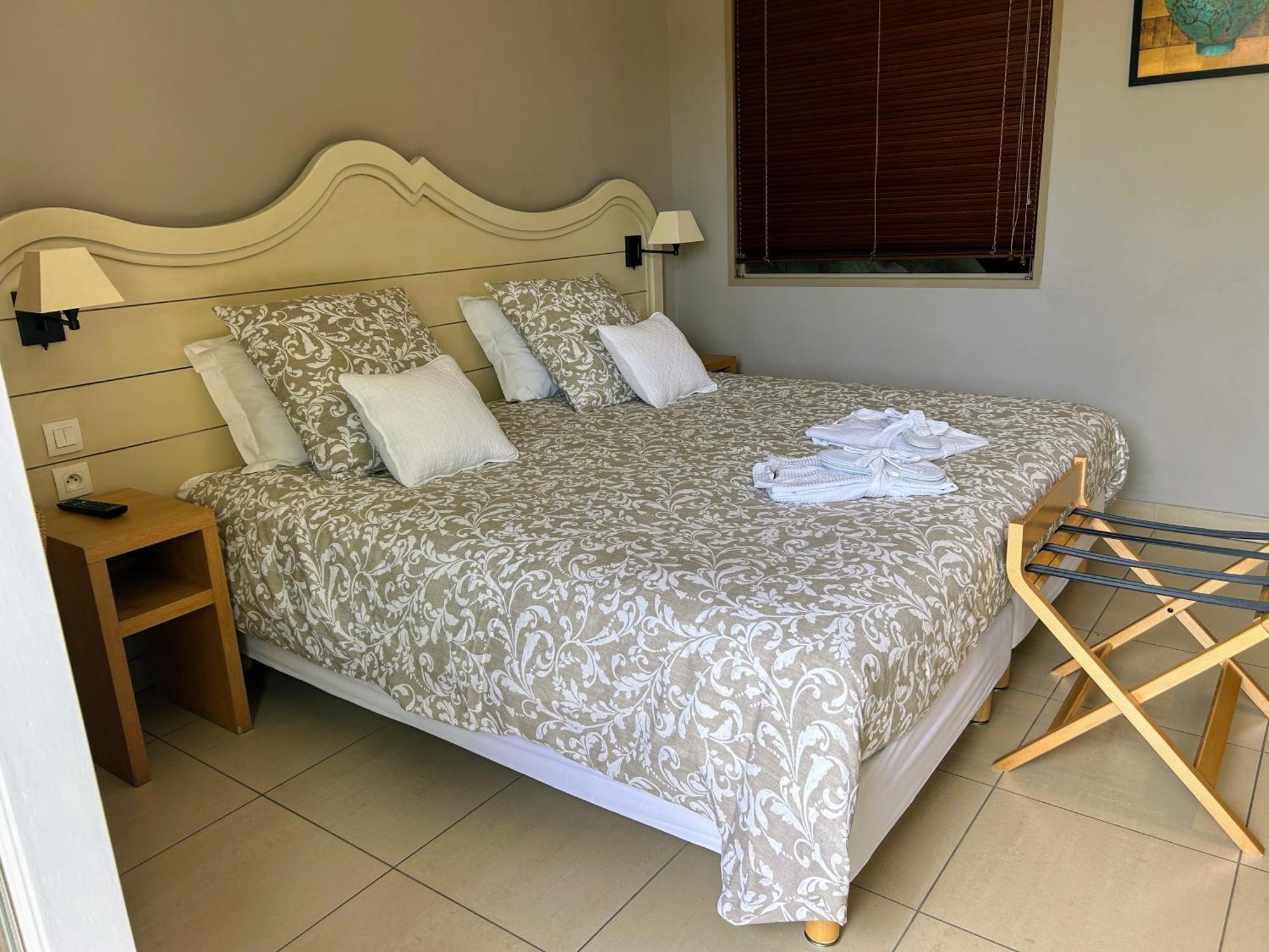 Suite Superieure Domaine Du Golf St Endreol, 1 A 2 Personnes La Motte Zewnętrze zdjęcie