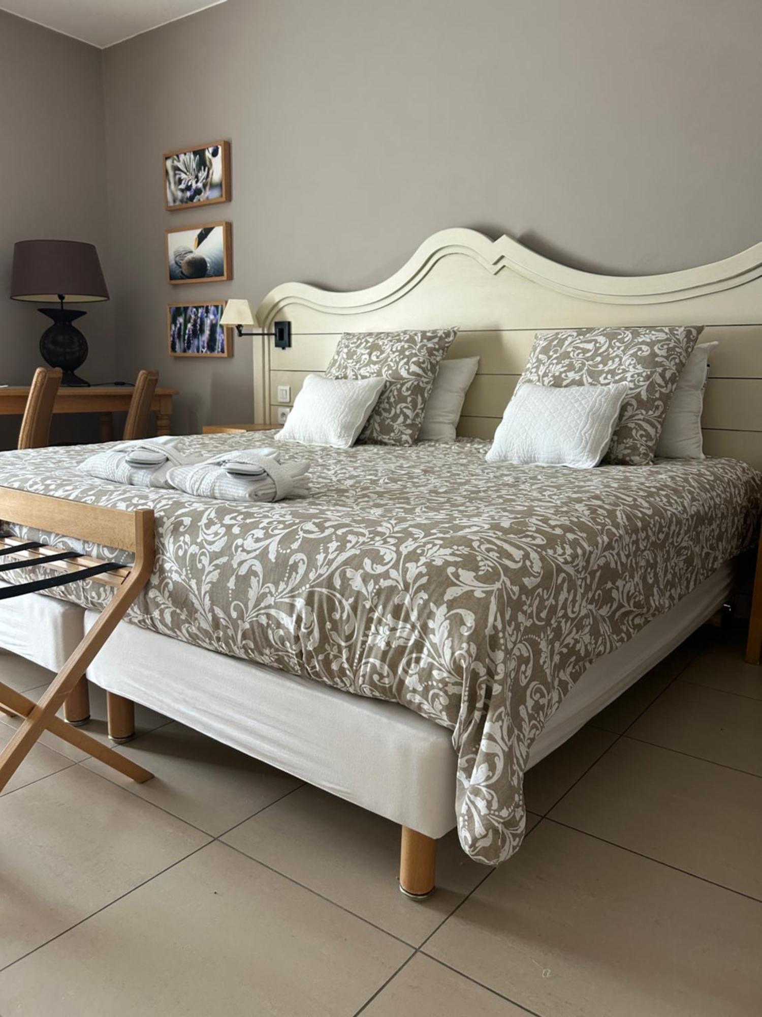 Suite Superieure Domaine Du Golf St Endreol, 1 A 2 Personnes La Motte Zewnętrze zdjęcie